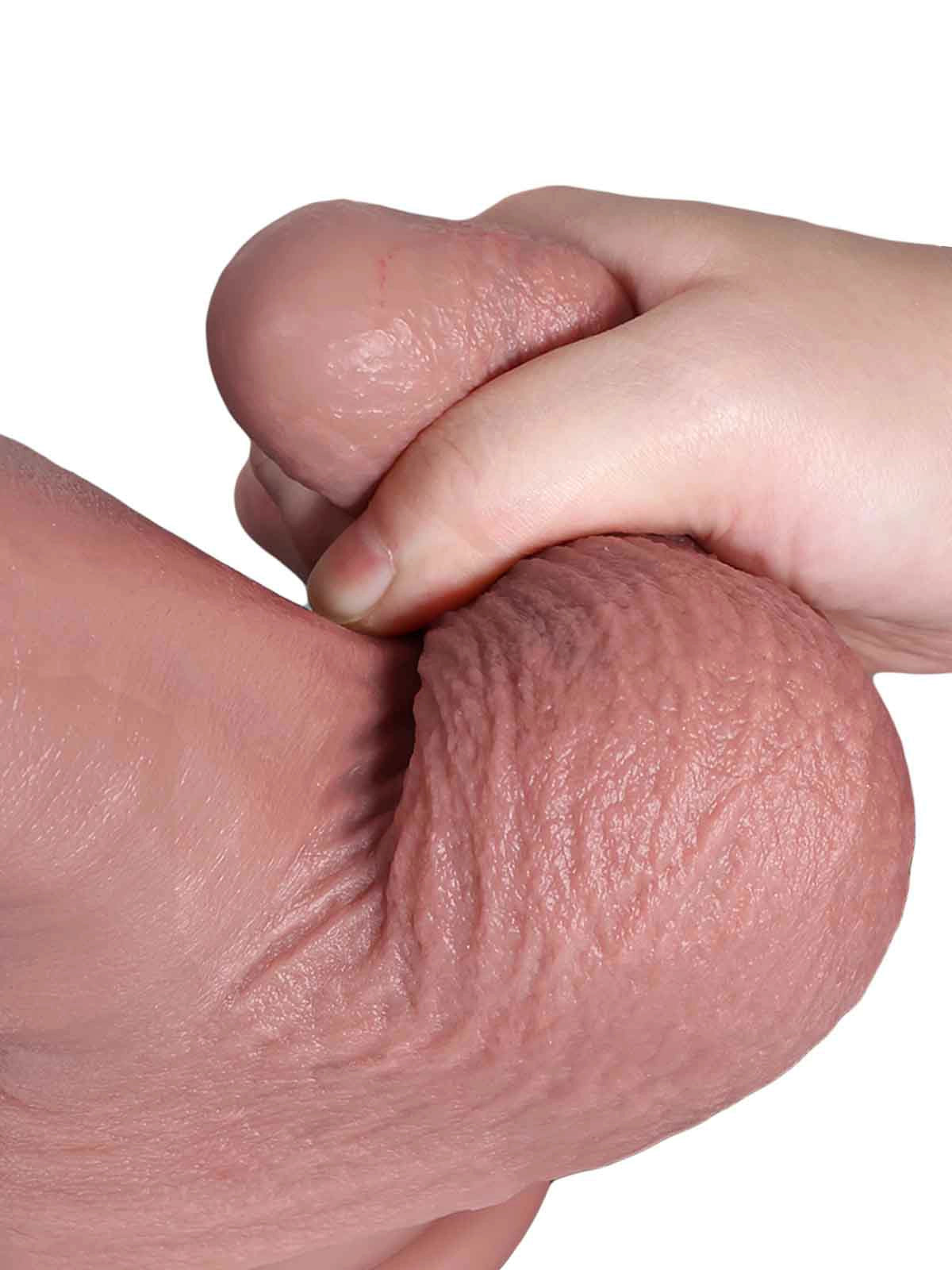 Viktor - Unbeschnittener Dildo mit gleitender Haut & beweglichen Hoden - 26,4 cm