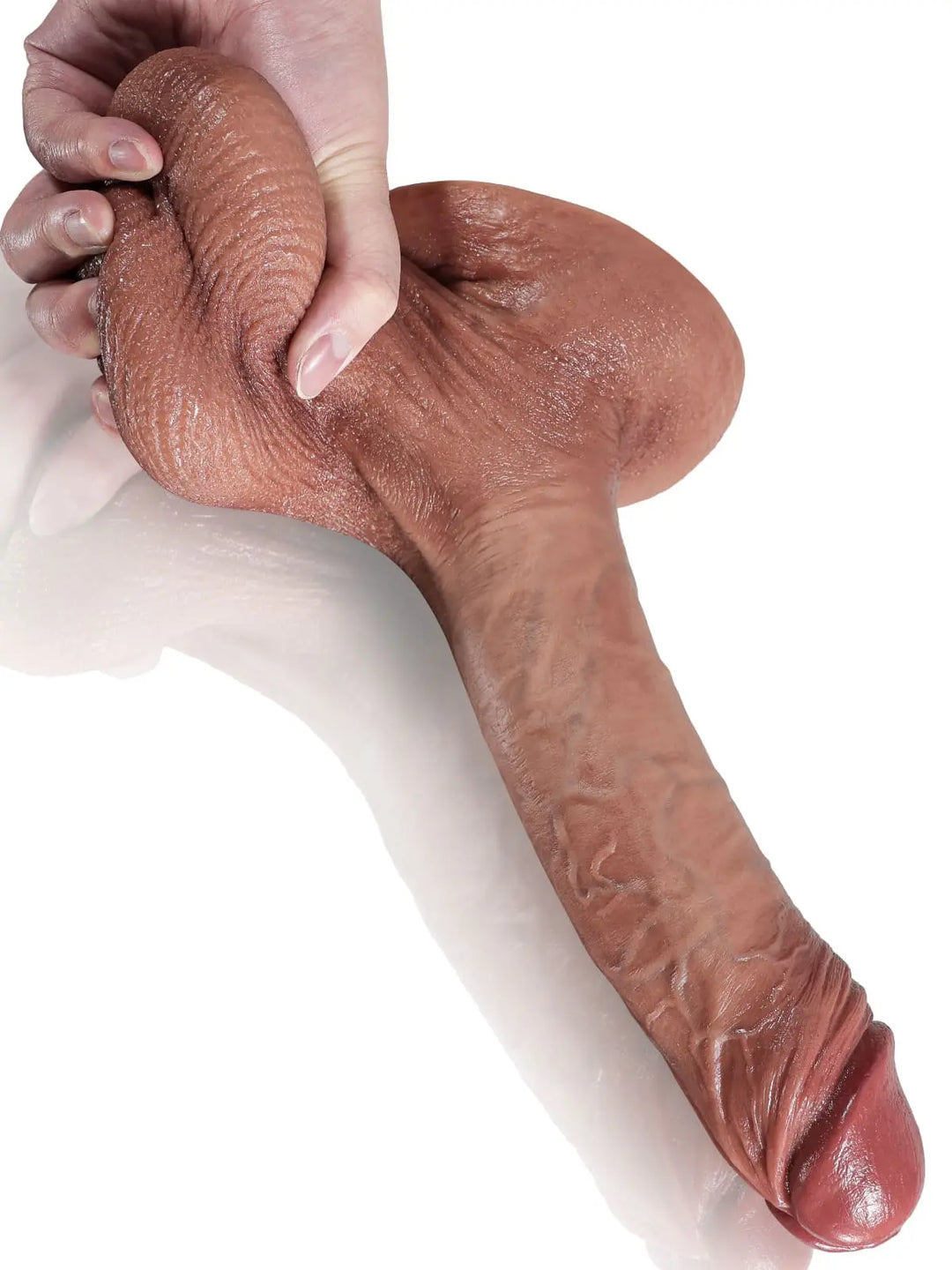 Jozef – Braunes Ultra-realistisches Dildo mit Hängenden Beweglichen Hoden – 23 cm